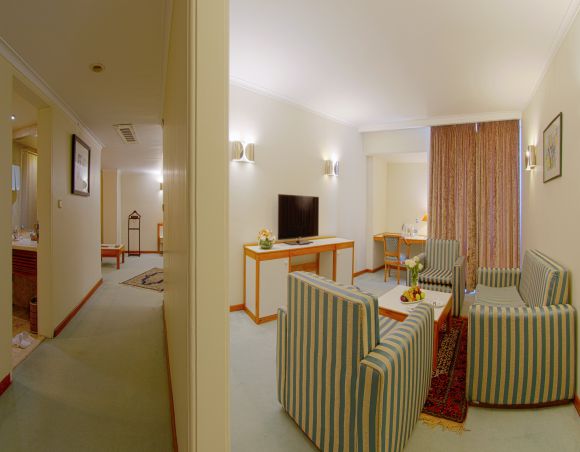 جونیور سوئیت