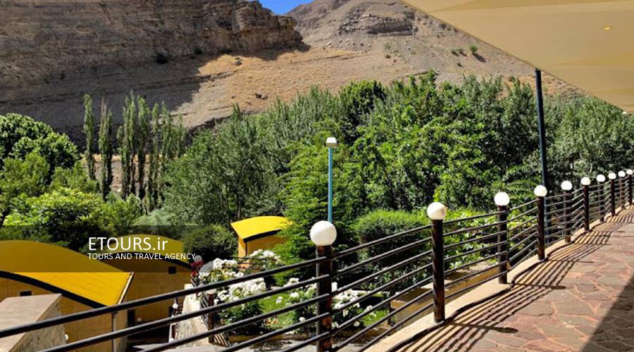 مجموعه پذیرایی اقامتی و تفریحی آدران