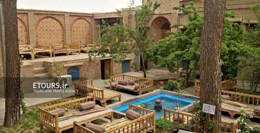 Behroozi Qazvin Hotel