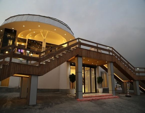 تالار بام مهتاب