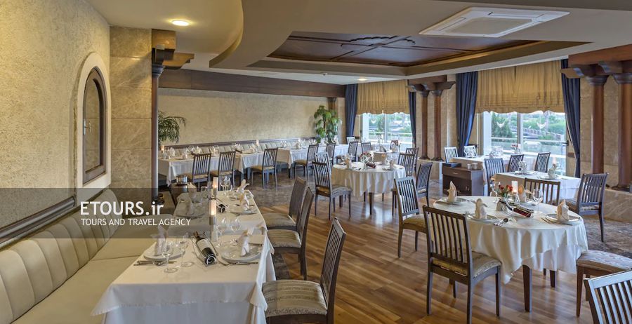 رستوران بین المللی رویال